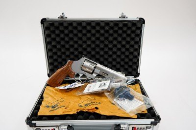 SMITH & WESSON 627-3 .357 MAG - Image 1 of 3