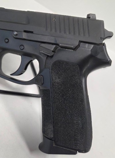 SIG SAUER P220 9MM LUGER (9x19 PARA) - Image 5 of 9