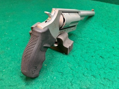 TAURUS JUDGE .45 ACP/.410 GA - Image 9 of 20
