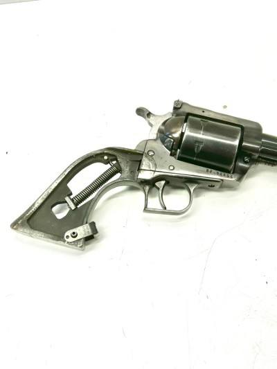 RUGER SUPER BLACKHAWK .44 MAGNUM - Image 12 of 12