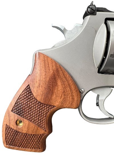 SMITH & WESSON MODEL 627-5 (DEMO) .357 MAG - Image 2 of 16