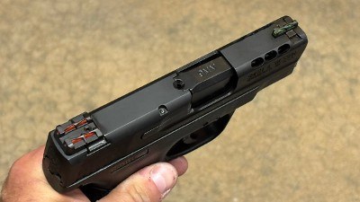 SMITH & WESSON M&P9 SHIELD 9MM LUGER (9x19 PARA) - Image 8 of 9