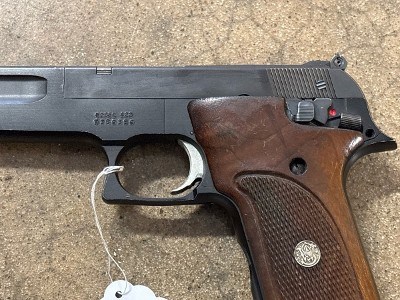 SMITH & WESSON 422 .22 LR - Image 3 of 9