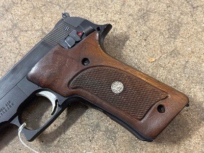 SMITH & WESSON 422 .22 LR - Image 4 of 9