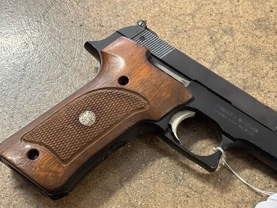 SMITH & WESSON 422 .22 LR - Image 6 of 9