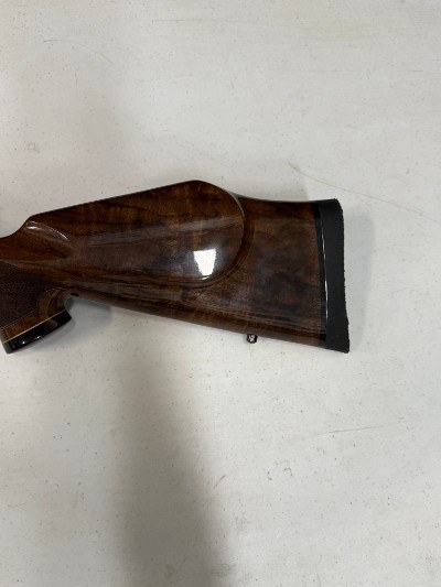 WEATHERBY MARK V DELUXE .240 WBY - Image 6 of 18