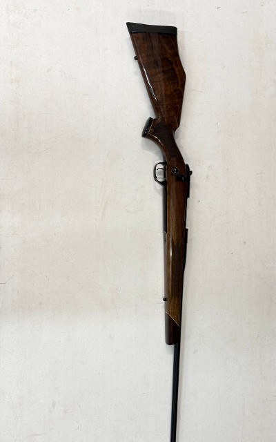 WEATHERBY MARK V DELUXE .240 WBY - Image 10 of 18