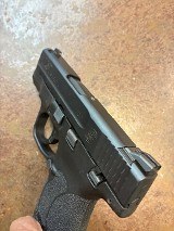 SMITH & WESSON M&P40 .40 S&W - Image 6 of 6