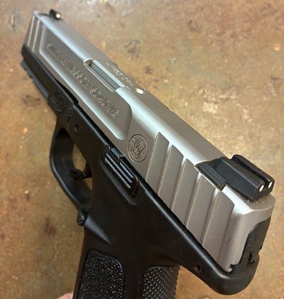 SMITH & WESSON SD40 VE .40 S&W - Image 5 of 6