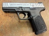 SMITH & WESSON SD40 VE .40 S&W - Image 2 of 6