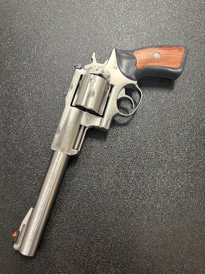 RUGER SUPER REDHAWK .44 MAGNUM - Image 1 of 10