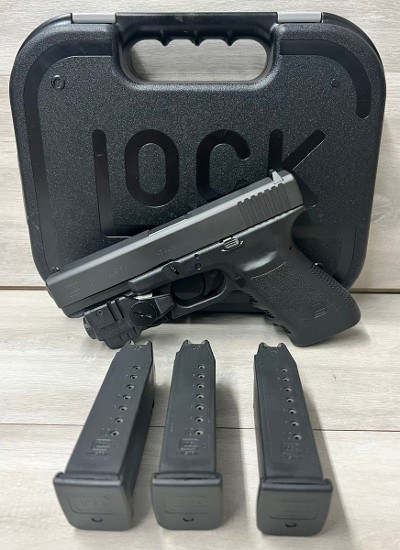 GLOCK 21 SF GEN 3 45 ACP (45 Auto) - Image 2 of 8