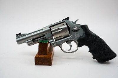 SMITH & WESSON 629-5 .44 MAGNUM - Image 1 of 2