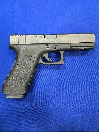 GLOCK G17 GEN 3 9MM LUGER (9x19 PARA) - Image 1 of 6