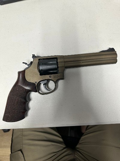 SMITH & WESSON Model 686-5 .357 MAG - Image 2 of 5