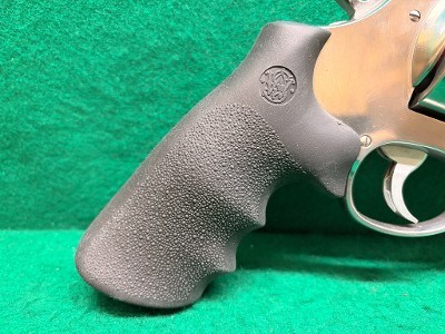 SMITH & WESSON 460XVR PERFORMANCE .460 S&W MAGNUM - Image 4 of 25