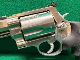 SMITH & WESSON 460XVR PERFORMANCE .460 S&W MAGNUM - Image 11 of 25