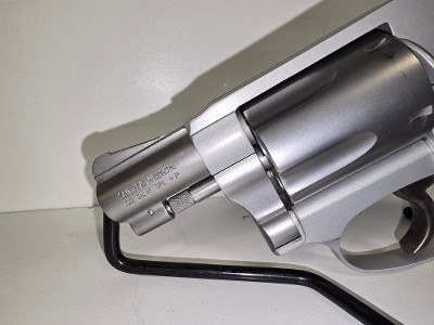 SMITH & WESSON 638-3 AIRWEIGHT .38 S&W SP+P - Image 5 of 6