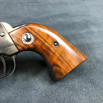 RUGER SINGLE SIX .22 3 SCREW .22 LR - Image 7 of 9