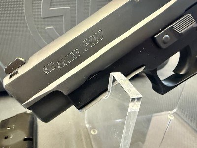 SIG SAUER P220 .45 ACP - Image 4 of 9