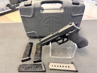 SIG SAUER P220 .45 ACP - Image 1 of 9