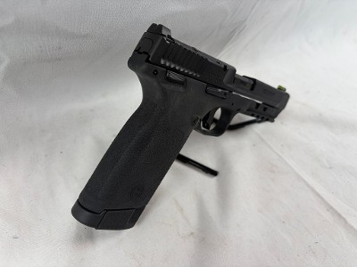 SMITH & WESSON M&P22 MAGNUM .22 WMR - Image 5 of 7