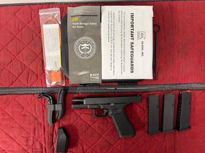 GLOCK MODEL 17 GEN 59MM LUGER (9x19 PARA) - Image 2 of 4