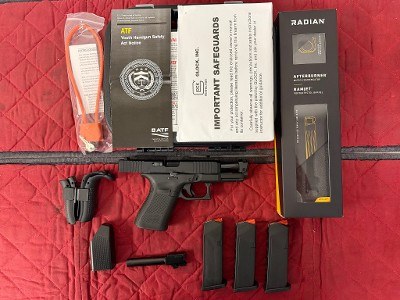 GLOCK MODEL 19 W/ RAMJET9MM LUGER (9x19 PARA) - Image 1 of 4