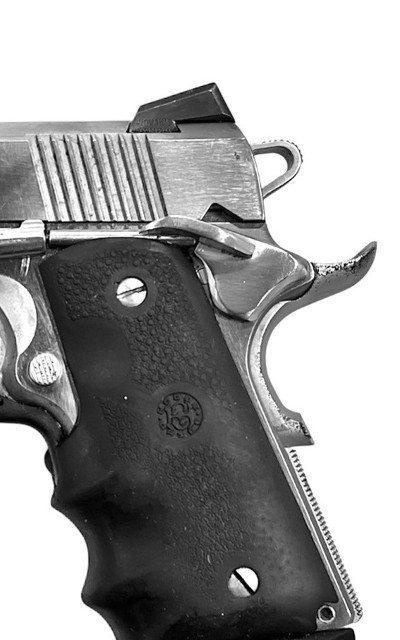SPRINGFIELD ARMORY V10 Ultra Compact .45 ACP - Image 4 of 7