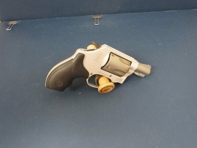 SMITH & WESSON MODEL 637 AIRWEIGHT .38 SPL +P - Image 3 of 3