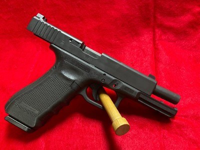 GLOCK G17 GEN 4 9MM LUGER (9x19 PARA) - Image 4 of 5