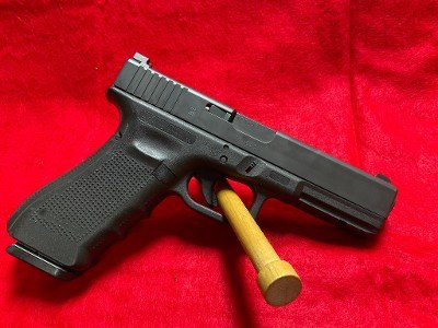 GLOCK G17 GEN 4 9MM LUGER (9x19 PARA) - Image 2 of 5