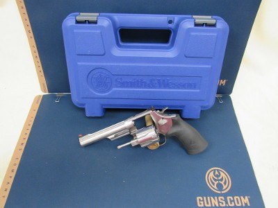 SMITH & WESSON MODEL 629 .44 MAGNUM - Image 1 of 3