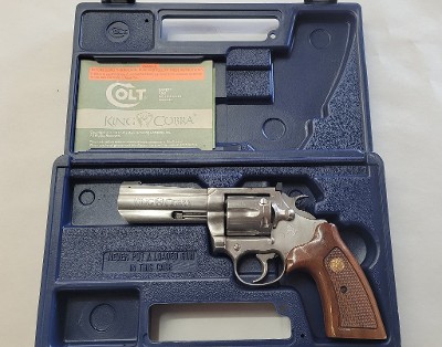 COLT KING COBRA .357 MAG - Image 1 of 19