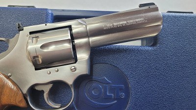 COLT KING COBRA .357 MAG - Image 2 of 19