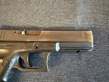 Glock G22Gen 4 .40 S&W - 8 of 10