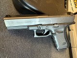 Glock G22Gen 4 .40 S&W - 5 of 10