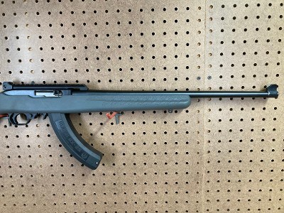 RUGER 10/22 COLLECTOR SERIES CARBINE .22 LR - Image 4 of 9