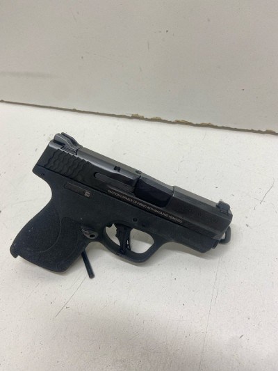 SMITH & WESSON M&P9 SHIELD 9MM LUGER (9x19 PARA) - Image 4 of 8
