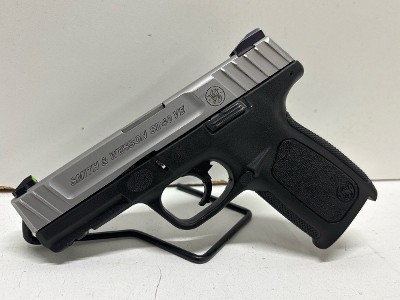 SMITH & WESSON SD40VE 40 Smith & Wesson - Image 2 of 12