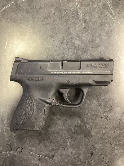 SMITH & WESSON M&P 40 Shield .40 S&W - Image 1 of 3