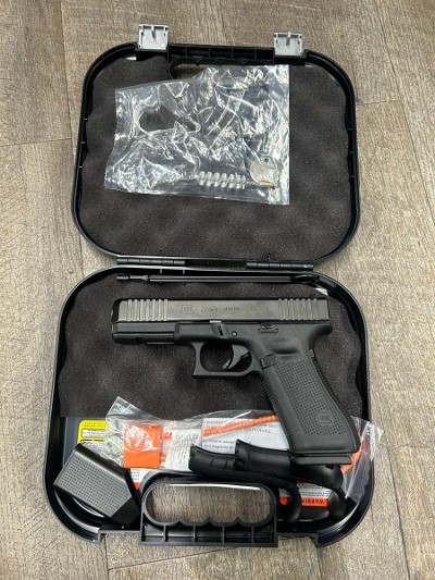 GLOCK 22 GEN 5 .40 - Image 4 of 4