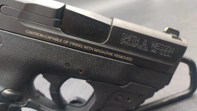SMITH & WESSON M&P9 SHIELD 9MM LUGER (9x19 PARA) - Image 4 of 11