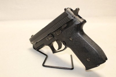 SIG SAUER P229 .40 S&W - Image 2 of 5