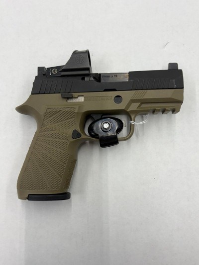 SIG SAUER P320 9MM LUGER (9x19 PARA) - Image 1 of 8