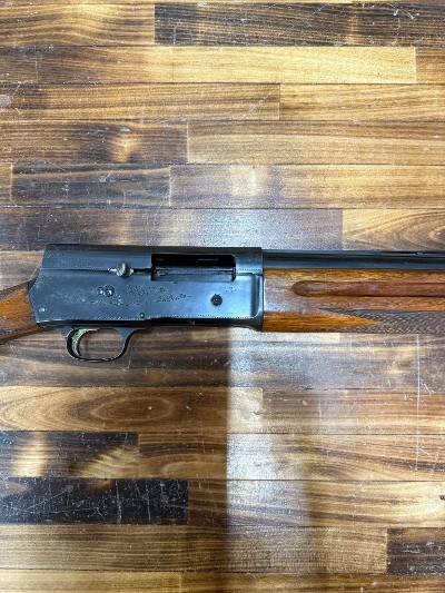 BROWNING A5 LIGHT TWELVE 12 GA - Image 5 of 12