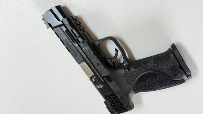 SMITH & WESSON M&P 40 .40 CALIBER - Image 9 of 9