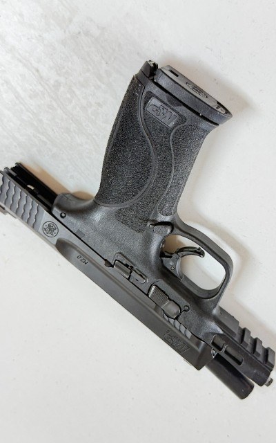 SMITH & WESSON M&P 9 9MM LUGER (9x19 PARA) - Image 6 of 8