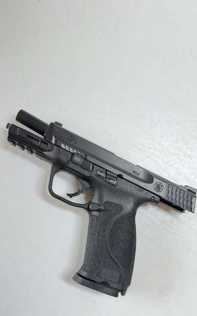 SMITH & WESSON M&P 9 9MM LUGER (9x19 PARA) - Image 4 of 8