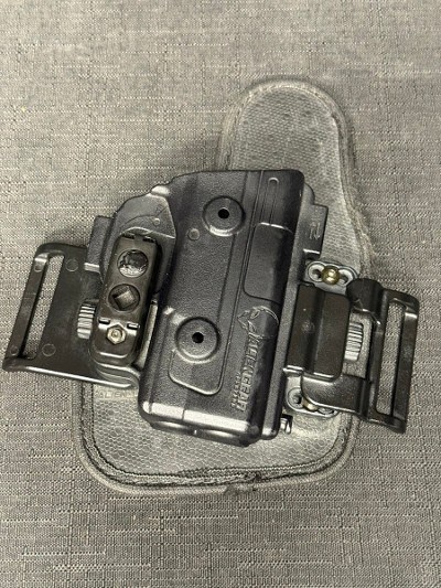SPRINGFIELD ARMORY XDS-40 40 Smith & Wesson - Image 5 of 8